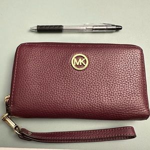 Michael Kors wallet wristlet with phone slot